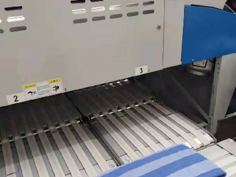 和田巾类折叠机-01