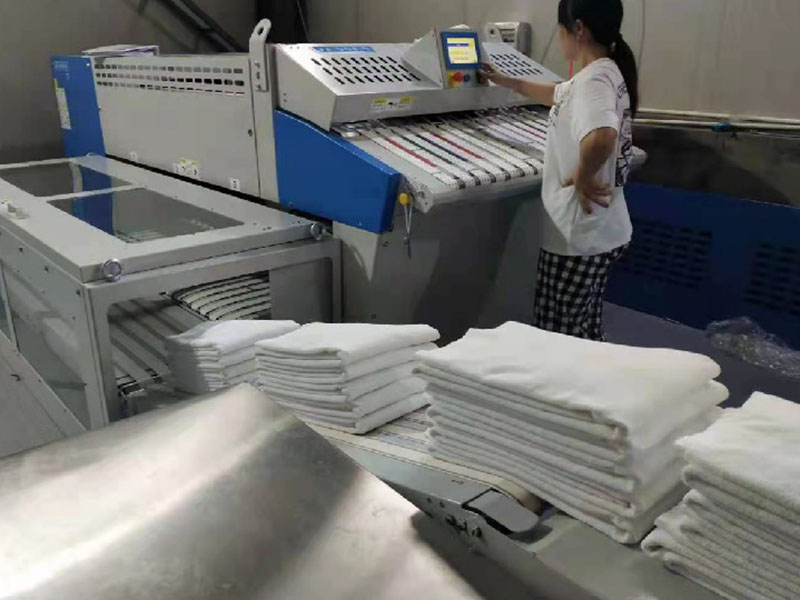 和田巾类折叠机-02